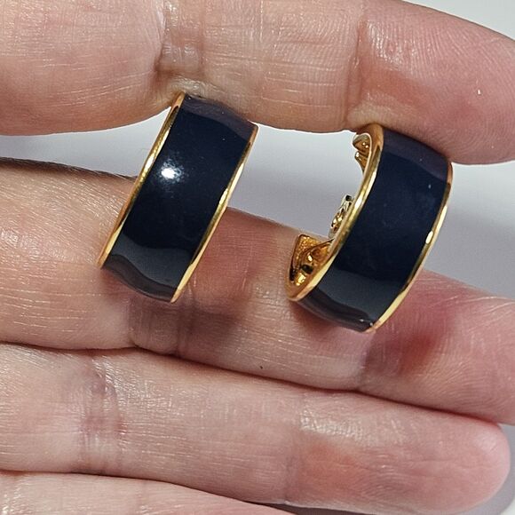 *Sale* Vintage Monet Gold Plated Blue Enamel Clip On Hoop Earrings - Picture 1 of 10